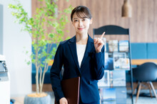 なぜあなたの広報戦略は実行されないのか？経営層を動かす戦略・企画書の書き方とテンプレートをご紹介