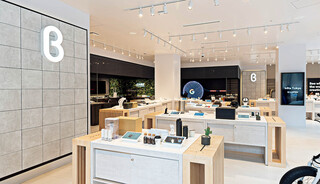 b8ta Japanとの共創事例 - 次世代小売店舗で変わる店舗体験