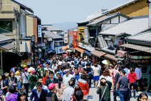 オーバーツーリズム対策！地域住民への影響や日本の対策事例を紹介