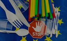 欧州発・包装資材の大転換！EUプラスチック規制(PPWR他)への企業対応と代替素材の最前線