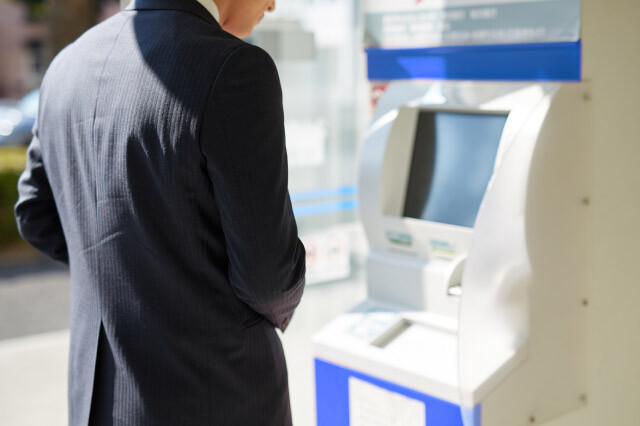 嗜好性別に広告を出し分け効果は約4倍！