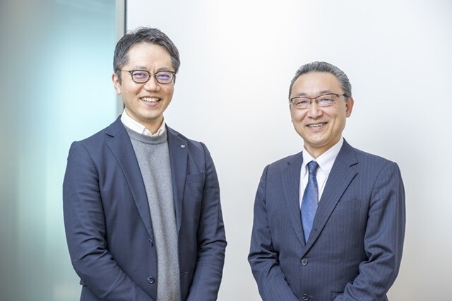 【対談記事】工場などでの入退手続き・管理に関する課題を、認証プラットフォームと画期的QRシステムが融合したオフライン顔認証ソリューションで解決！